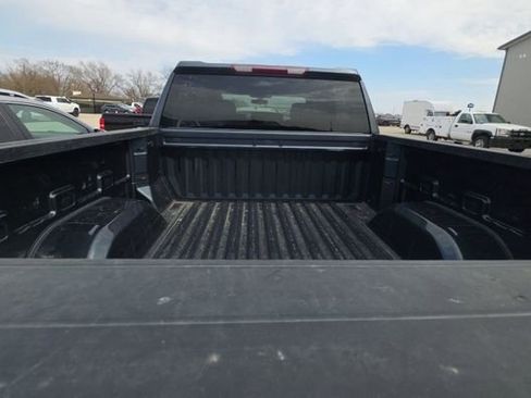 Used 2021 Chevrolet Silverado 1500 Custom w/ LPO, Dark Essentials Package image 5