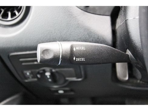 Used 2023 Mercedes-Benz Metris Passenger image 18