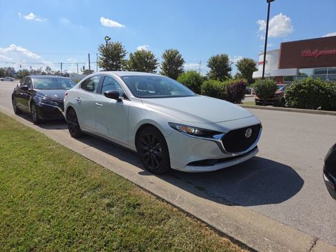 Used 2024 MAZDA MAZDA3 s FWD image 2