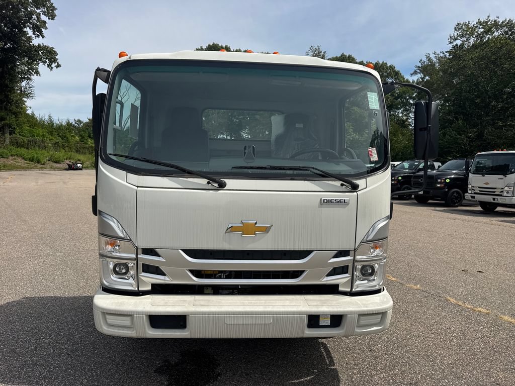 Used 2024 Chevrolet Low Cab Forward 4500 XD RWD image 8