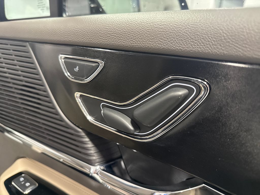 Used 2022 Lincoln Corsair FWD image 34