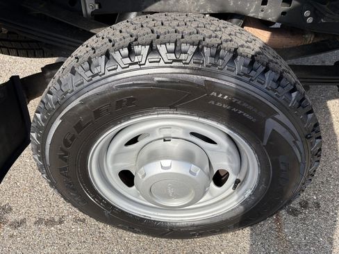 Used 2023 Ford F350 XL w/ Snow Plow Prep Package image 14