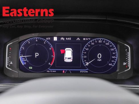 Used 2022 Volkswagen Taos SEL image 17