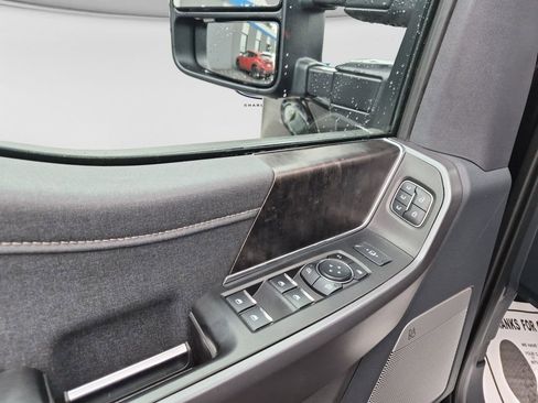 Used 2024 Ford F250 Lariat AWD/4WD image 11
