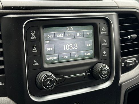 Used 2015 RAM 1500 Express image 17