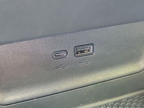 Used 2026 Chevrolet Equinox LT FWD image 27