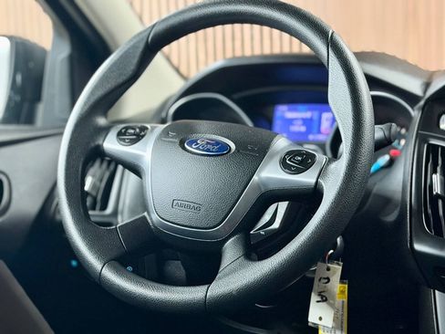 Used 2013 Ford Focus S FWD image 18