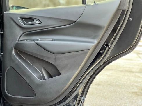 Used 2019 Chevrolet Equinox LT image 17