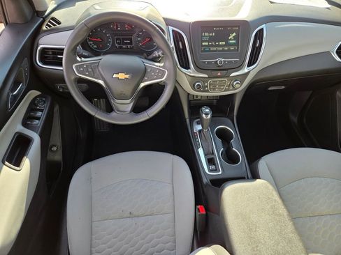 Used 2018 Chevrolet Equinox LT image 12