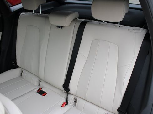 New 2025 Mercedes-Benz GLA 250 4MATIC image 38