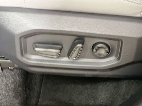 New 2026 Toyota Tundra Limited AWD/4WD image 12