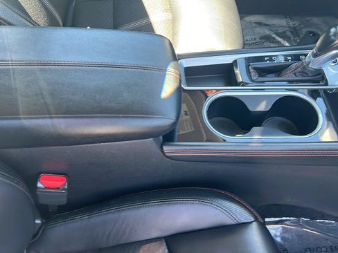 Used 2024 Nissan Altima 2.5 SR FWD image 18