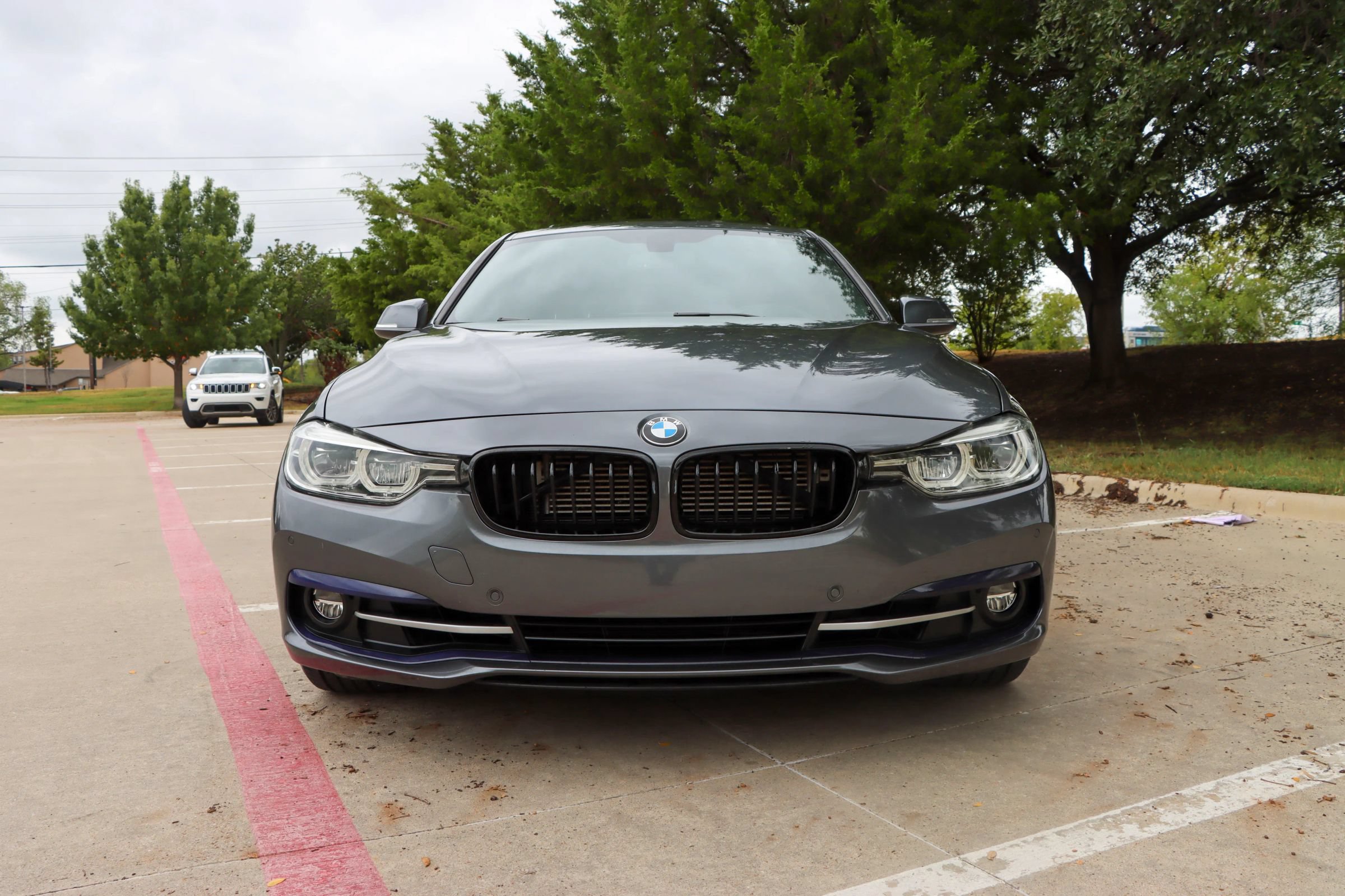 Used 2018 BMW 330e w/ Premium Package RWD image 2