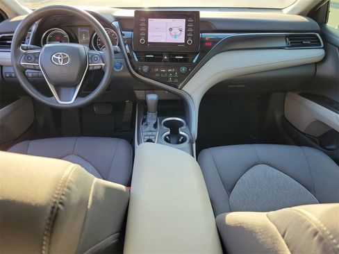 Used 2021 Toyota Camry LE image 12