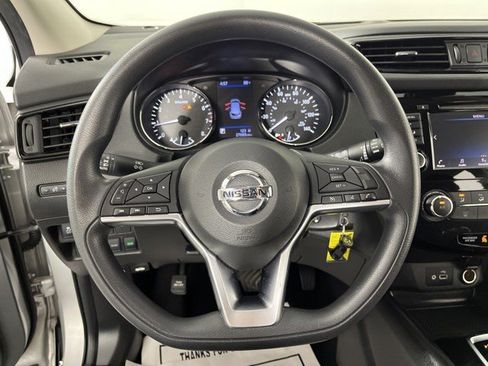 Used 2020 Nissan Rogue Sport S w/ Appearance Package FWD image 17