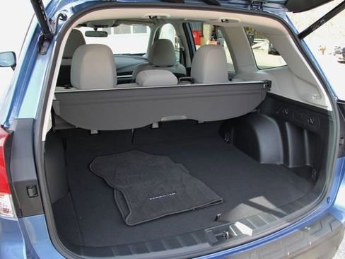 Certified 2023 Subaru Forester Premium image 32