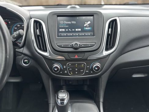 Used 2018 Chevrolet Equinox LT image 26
