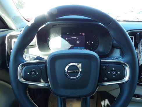 New 2026 Volvo XC40 B4 Plus w/ Protection Package FWD image 17