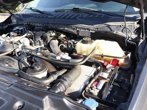 Used 2019 Ford F250 Lariat w/ Lariat Ultimate Package image 14