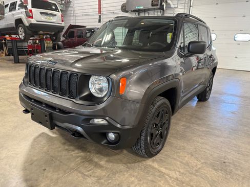 Used 2021 Jeep Renegade Sport image 39