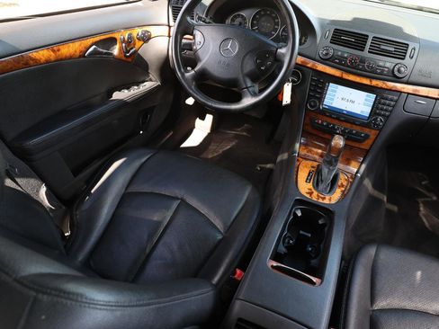 Used 2006 Mercedes-Benz E 350 4MATIC Sedan image 20