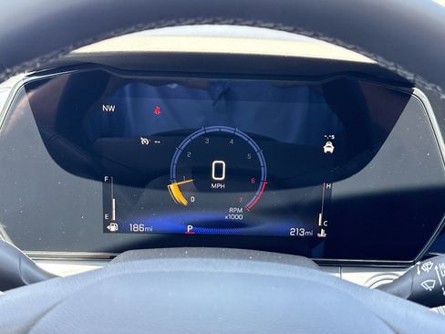 New 2026 Chevrolet Trax LT w/ Midnight Edition FWD image 34