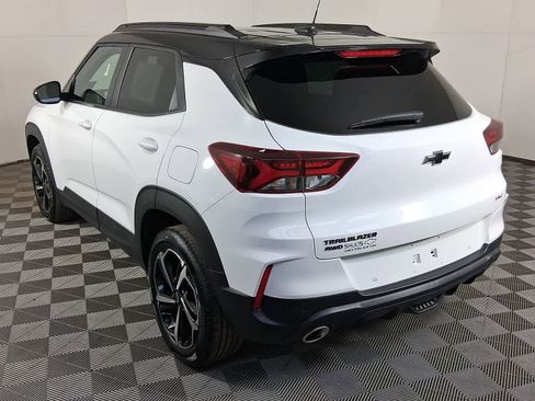 Used 2023 Chevrolet TrailBlazer RS w/ Sun and Liftgate Package image 19