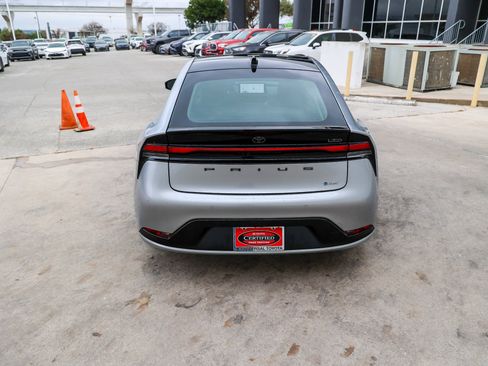 Certified 2024 Toyota Prius Limited image 18