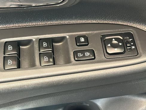 Used 2020 Mitsubishi Outlander SE AWD/4WD image 14