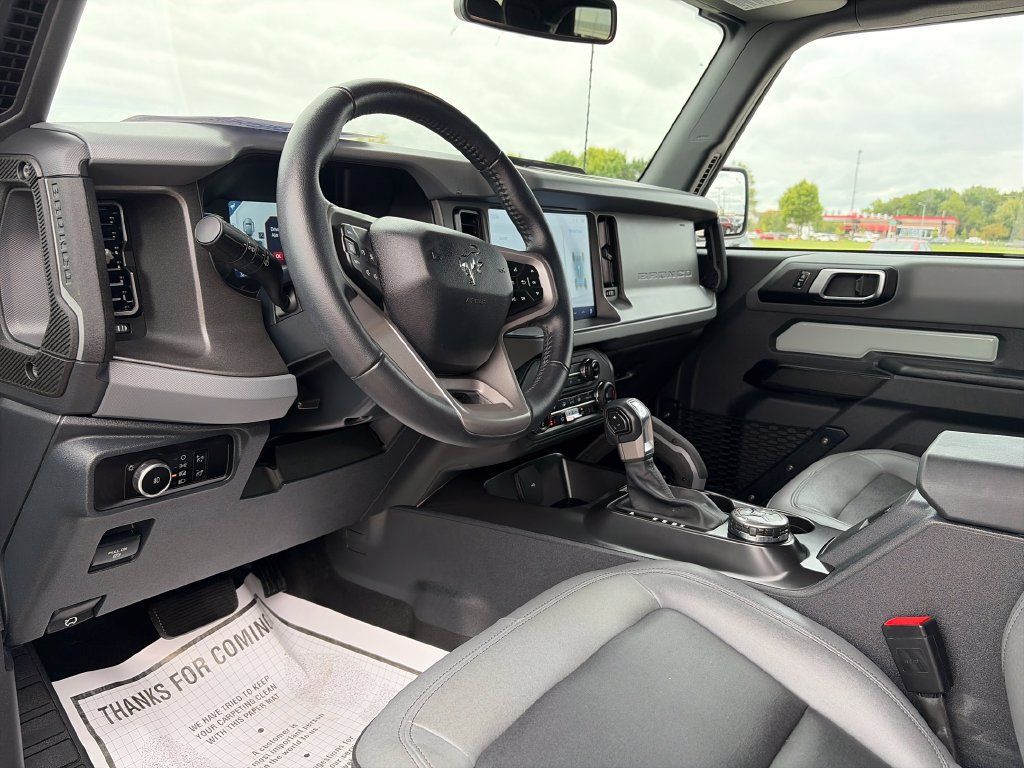Used 2024 Ford Bronco Big Bend w/ Sasquatch Package AWD/4WD image 17