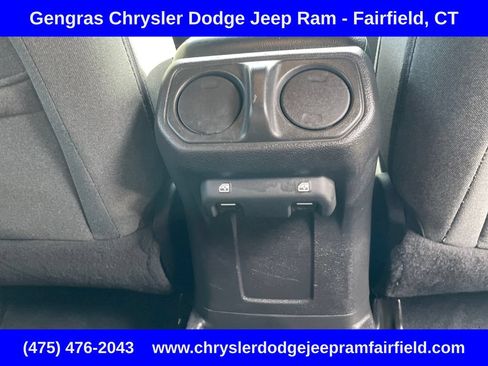 Used 2024 Jeep Wrangler Unlimited w/ Convenience Group AWD/4WD image 29