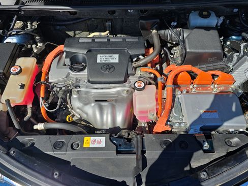 Used 2018 Toyota RAV4 Limited w/ Advanced Technology Package image 30