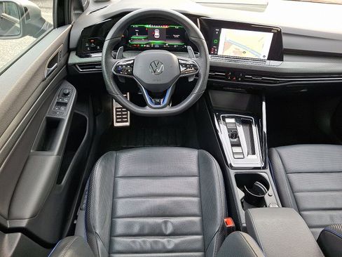 Used 2024 Volkswagen Golf R image 6