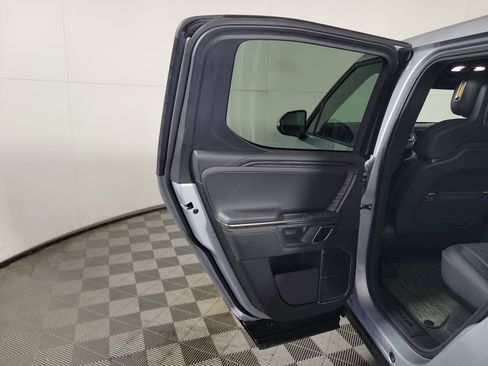 Used 2022 Rivian R1T Adventure AWD/4WD image 52