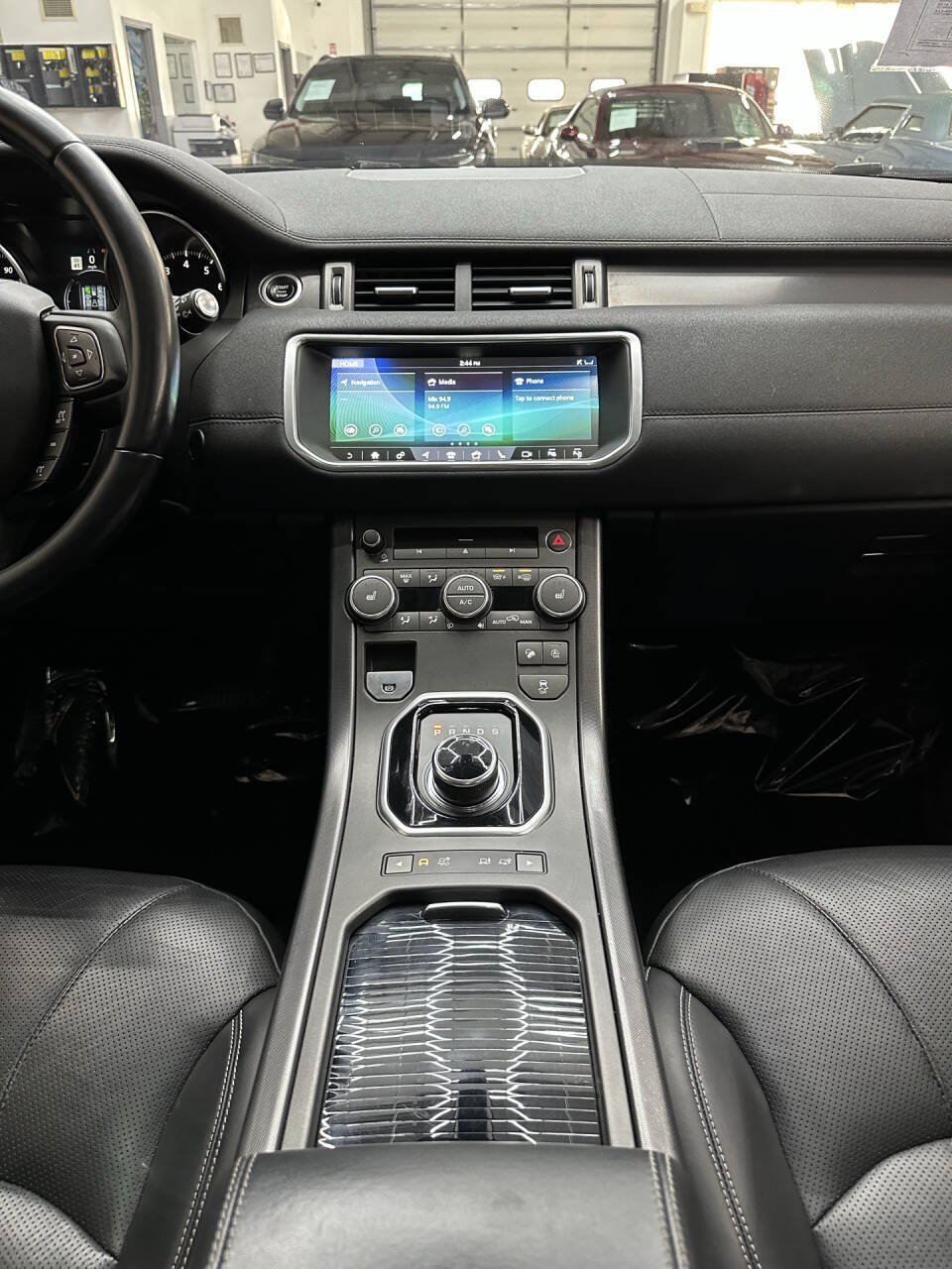 Used 2019 Land Rover Range Rover Evoque HSE AWD/4WD image 26