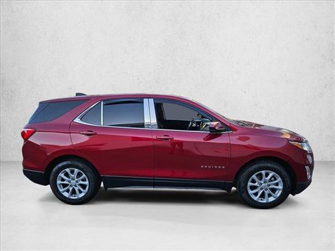 Used 2018 Chevrolet Equinox LT image 4
