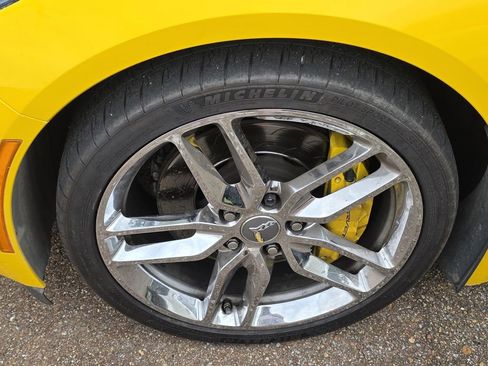 Used 2015 Chevrolet Corvette Stingray Coupe w/ 2LT Preferred Equipment Group RWD image 13