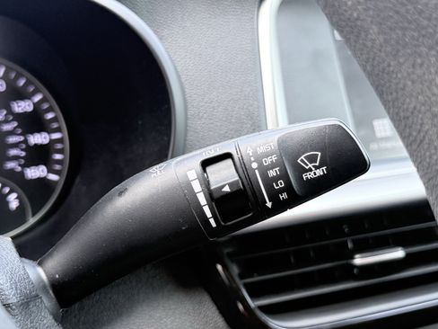 Used 2020 Kia Optima LX FWD image 54
