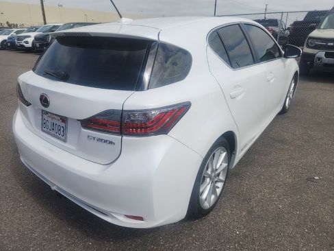 Used 2013 Lexus CT 200h w/ Premium Pkg w/Navigation FWD image 12
