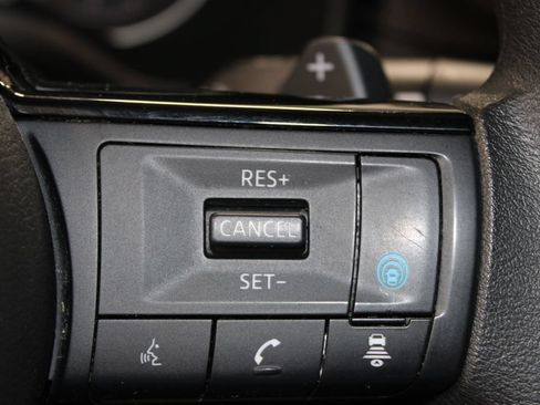 Used 2023 Nissan Rogue SV AWD/4WD image 41