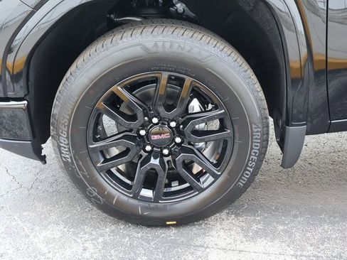 New 2026 GMC Sierra 1500 Elevation image 8