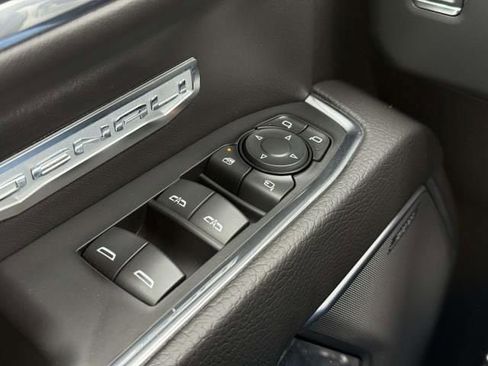 Used 2024 GMC Sierra 1500 Denali AWD/4WD image 17
