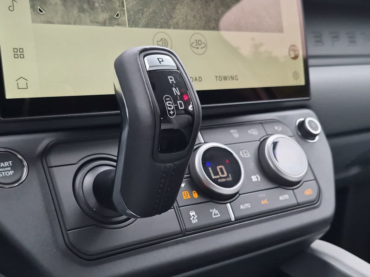 New 2026 Land Rover Defender 110 X-Dynamic SE AWD/4WD image 35