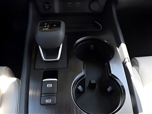 Used 2024 Nissan Rogue SL image 15