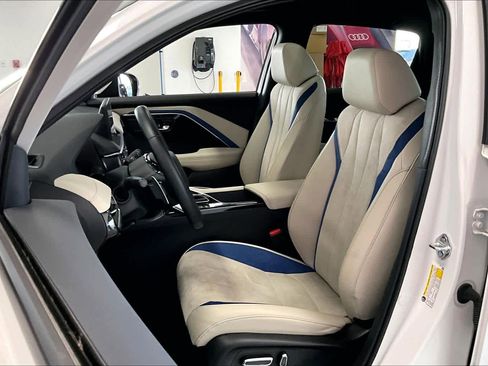 Used 2025 Acura ADX A-Spec image 10