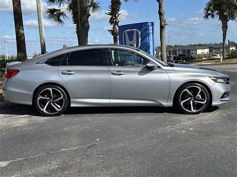 Used 2019 Honda Accord Sport image 2