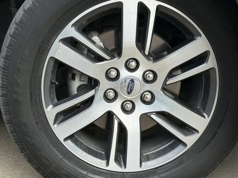Used 2024 Ford Expedition Max Limited RWD image 11