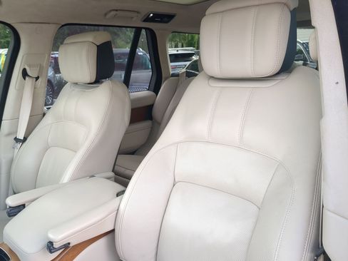 Used 2021 Land Rover Range Rover Autobiography image 10