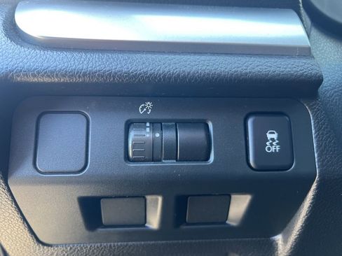 Used 2014 Subaru Impreza 2.0i Sport Premium image 12