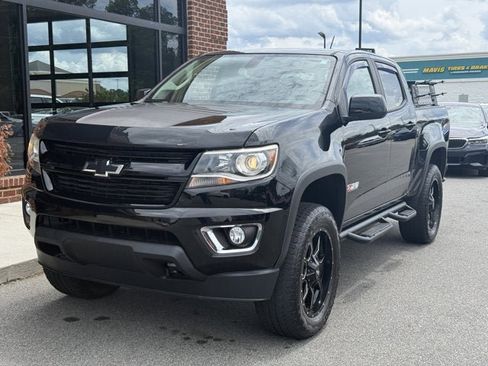 Used 2017 Chevrolet Colorado Z71 w/ Z71 Midnight Edition AWD/4WD image 1